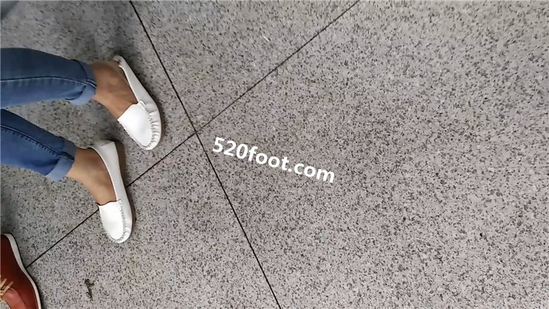 G2306��������׼�����̵�ƽ[00_01_56][20170407-162246-1].JPG