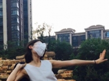 ȥͬ�¼ҽ��ޣ���ϱ������˫С��Ь���滹��ԭζ����