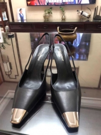 ģ�������Ʒ����Ь�Ӷ������ˣ��ú�����һ��