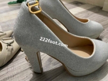 ��㲻�ڼң�һ���������ĸ��ָ߸�