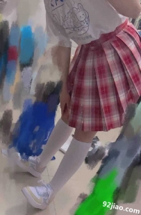 Ʒ��¥����Ů�ھ���������˶�Ь